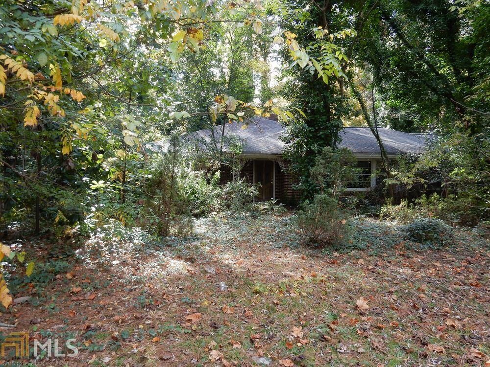 Property Photo: 2294 Clairmont Road NE GA 30329