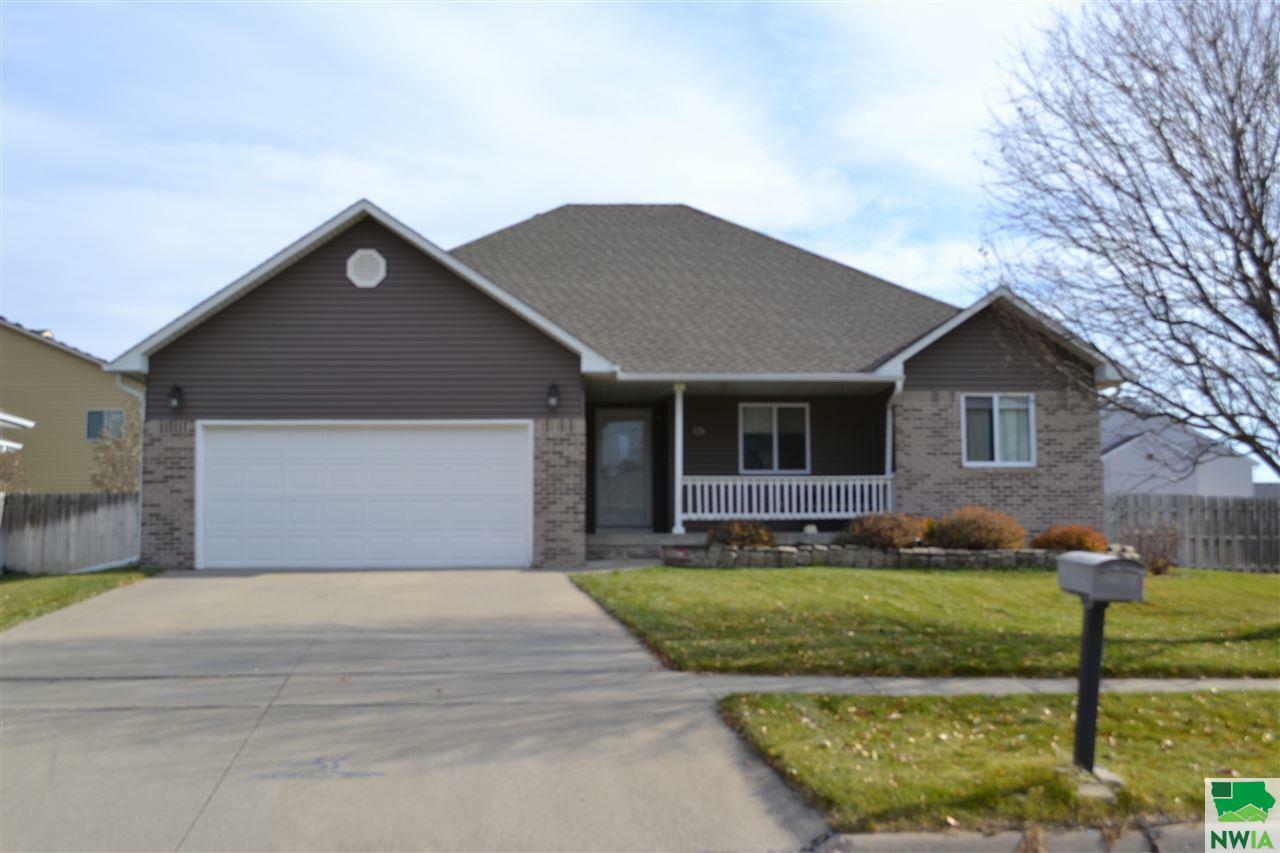 Property Photo:  626 Lakeview Dr.  SD 57049 