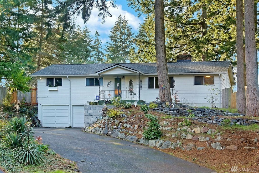 Property Photo:  8130 69th Ave SW  WA 98499 