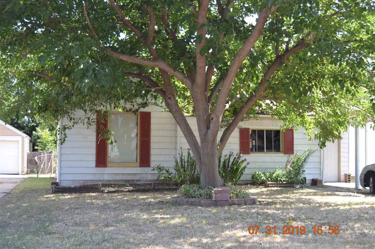 Property Photo: 1134 NW Oak Ave OK 73507