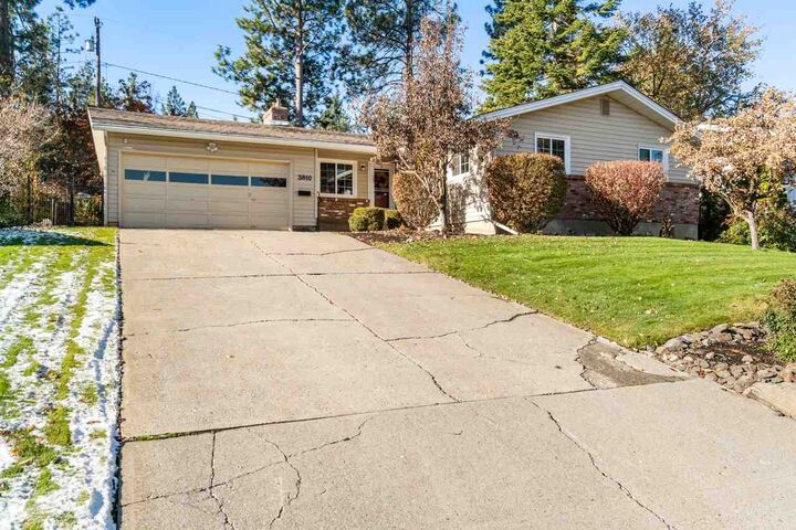 3810 S Stone St  Spokane WA 99223 photo