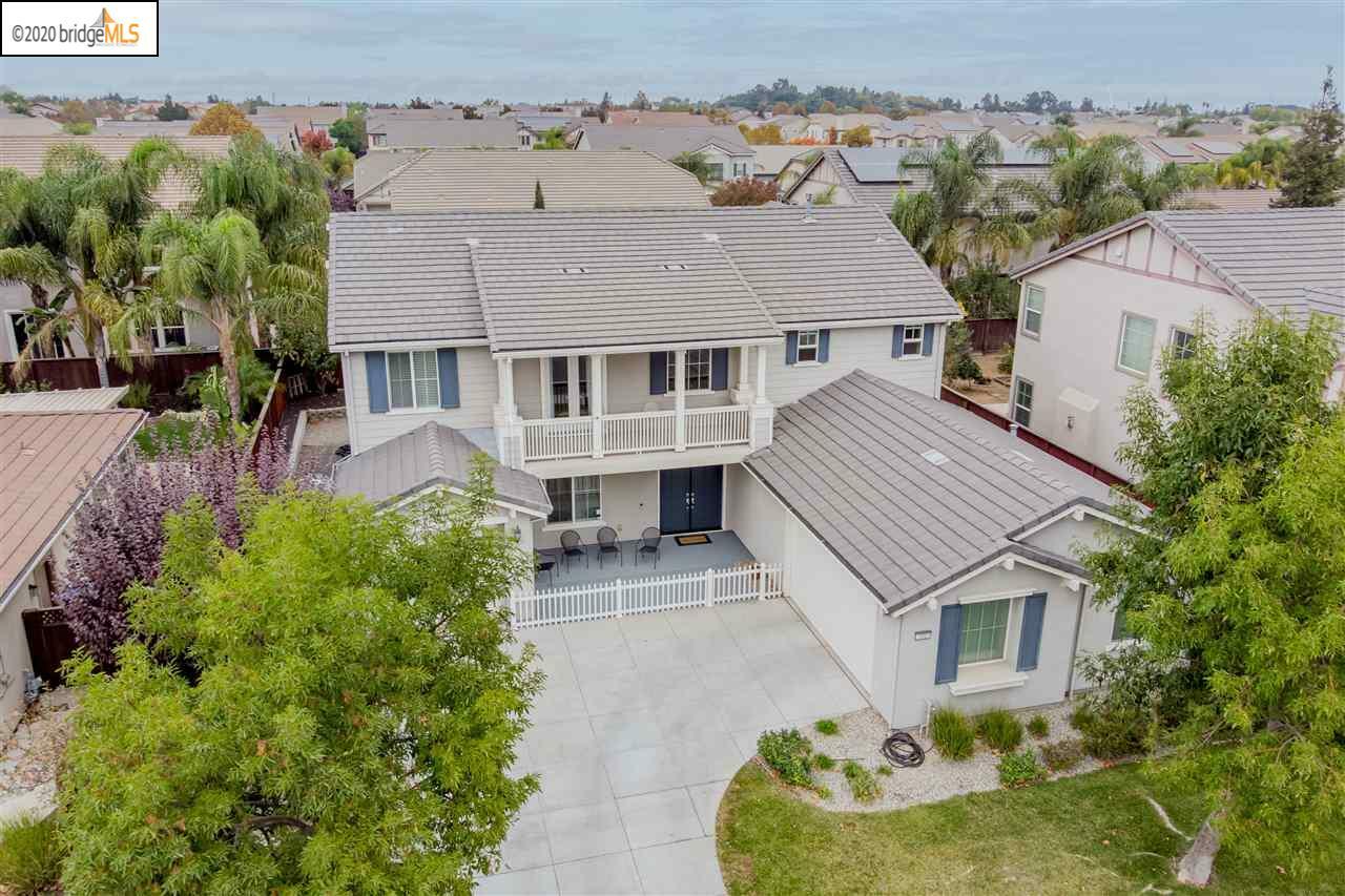 Property Photo:  242 Hibiscus Way  CA 94561 