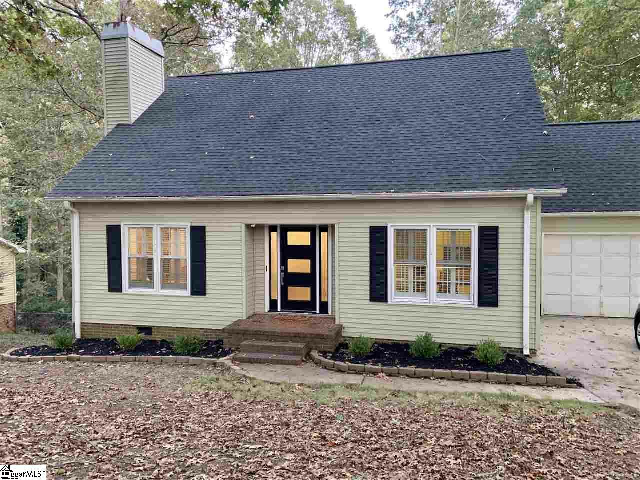 Property Photo:  204 Fredericksburg Drive  SC 29681 