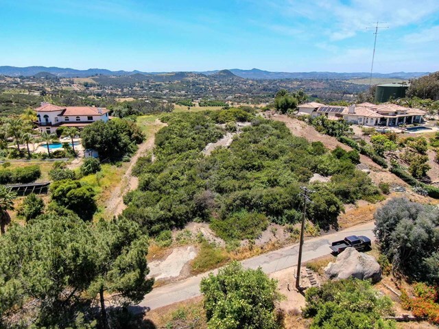 Property Photo: Rim Of The Vly CA 92082