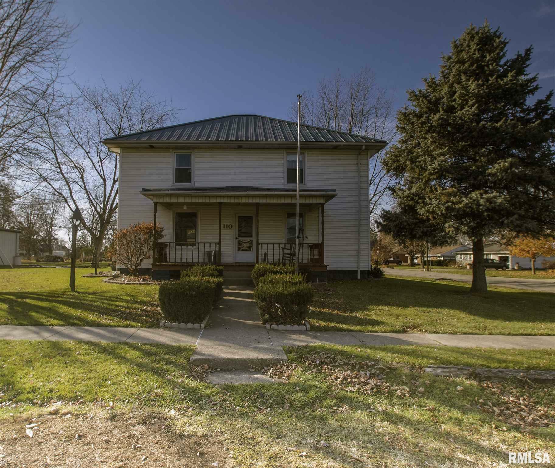Property Photo:  110 N Harrison  IL 61742 