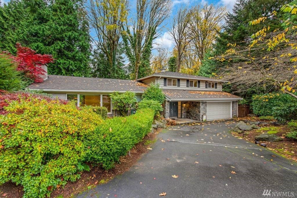 Property Photo:  6180 90th Ave SE  WA 98040 