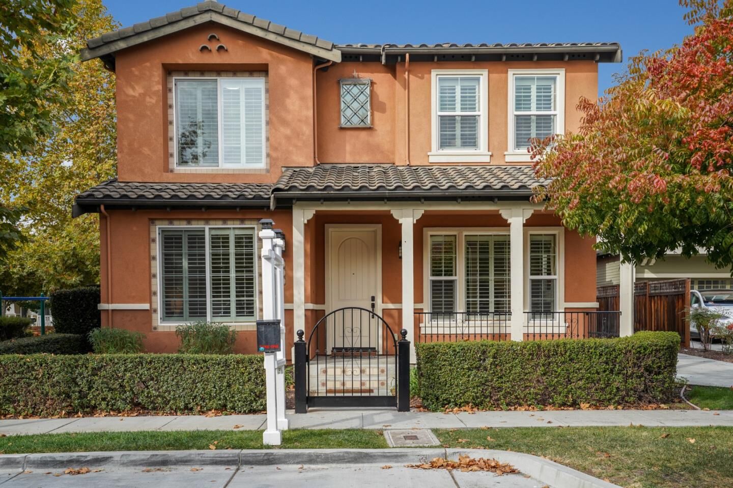 Property Photo:  931 Darlington Common  CA 94536 