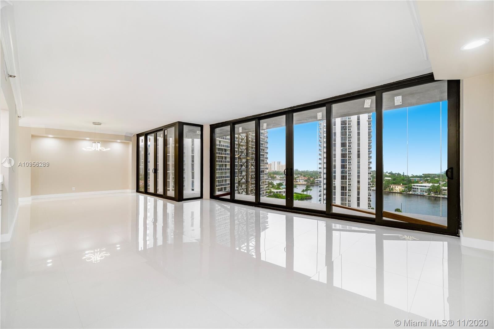 Property Photo: 20281 E Country Club Dr 902 FL 33180