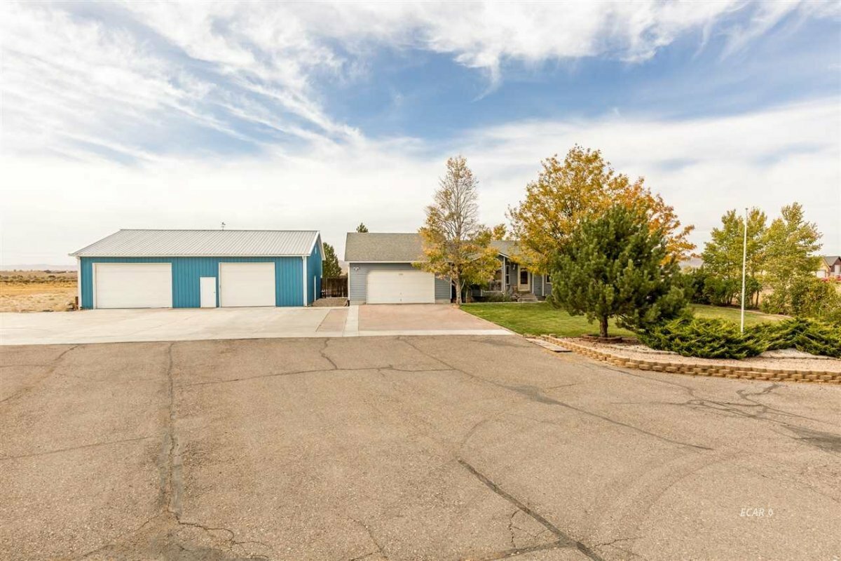 Property Photo:  305 Lawndale Dr  NV 89815 