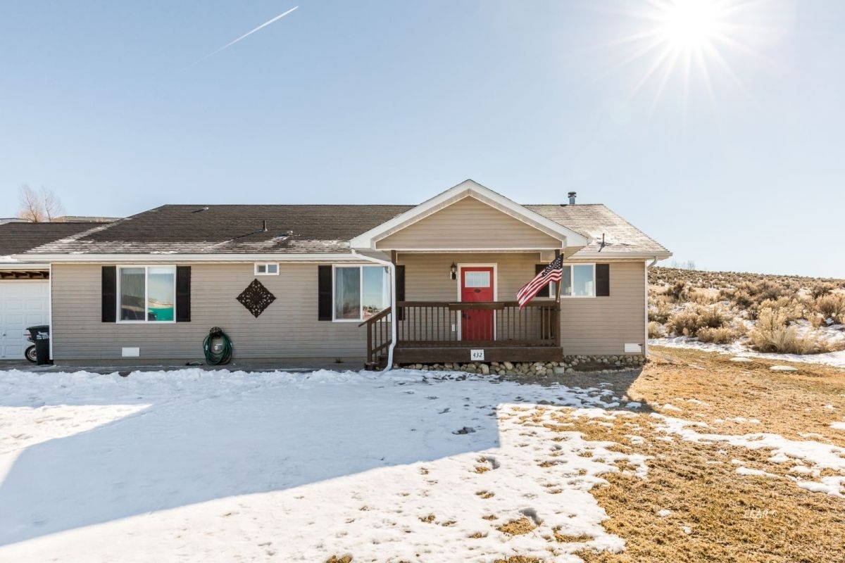 Property Photo:  432 White Oak Drive  NV 89815 