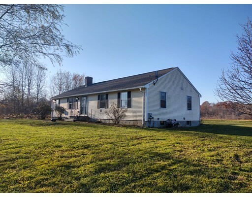 Property Photo:  45 Rufus Putnam Rd  MA 01535 