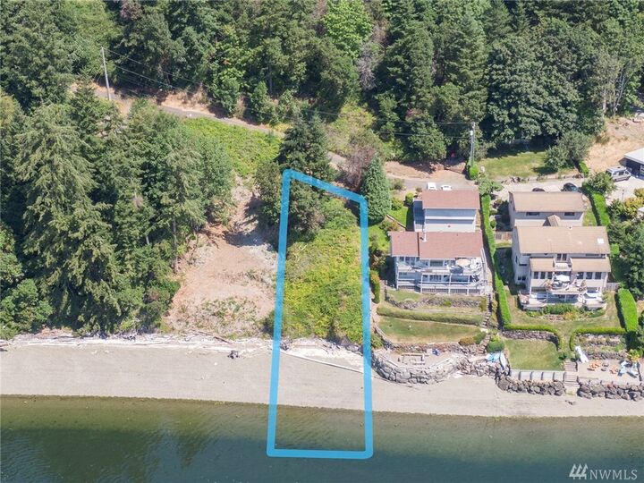 Property Photo:  578 Issaquah Rd  WA 98333 