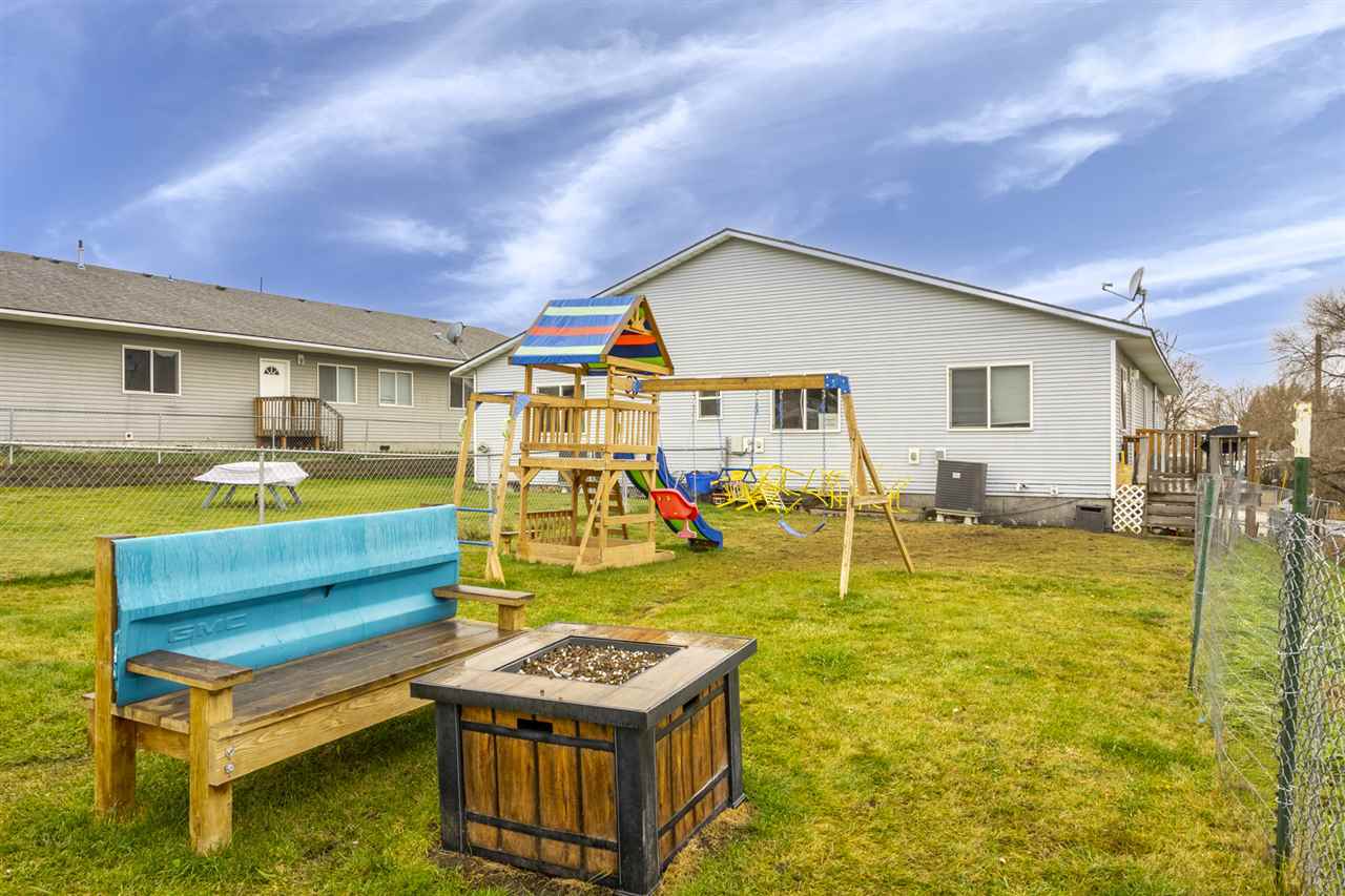 Property Photo: 620 N Ella Rd WA 99212