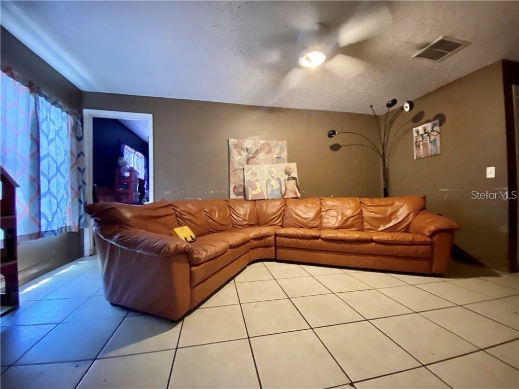 Property Photo:  1300 Mark Court  FL 32703 