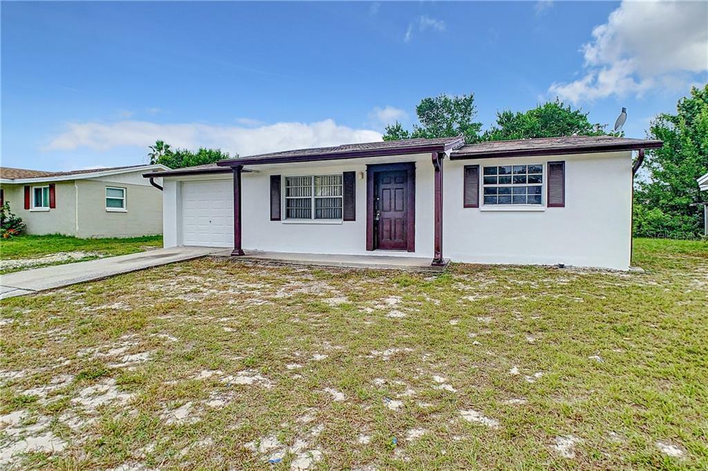 Property Photo:  9821 Richwood Lane  FL 34668 