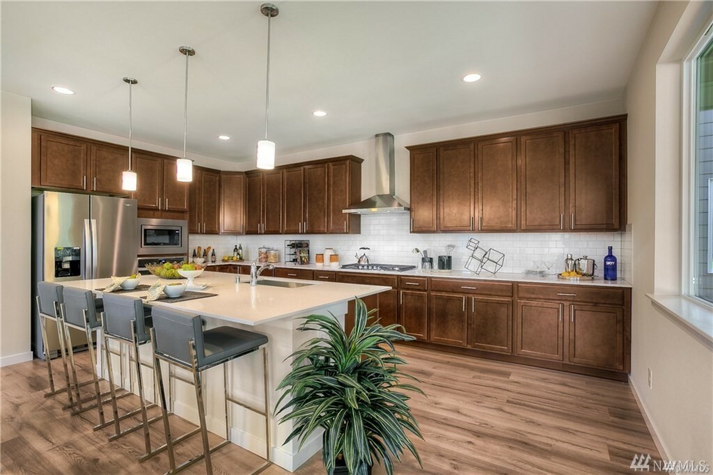 Property Photo: 4471 Hales Ct SW WA 98367