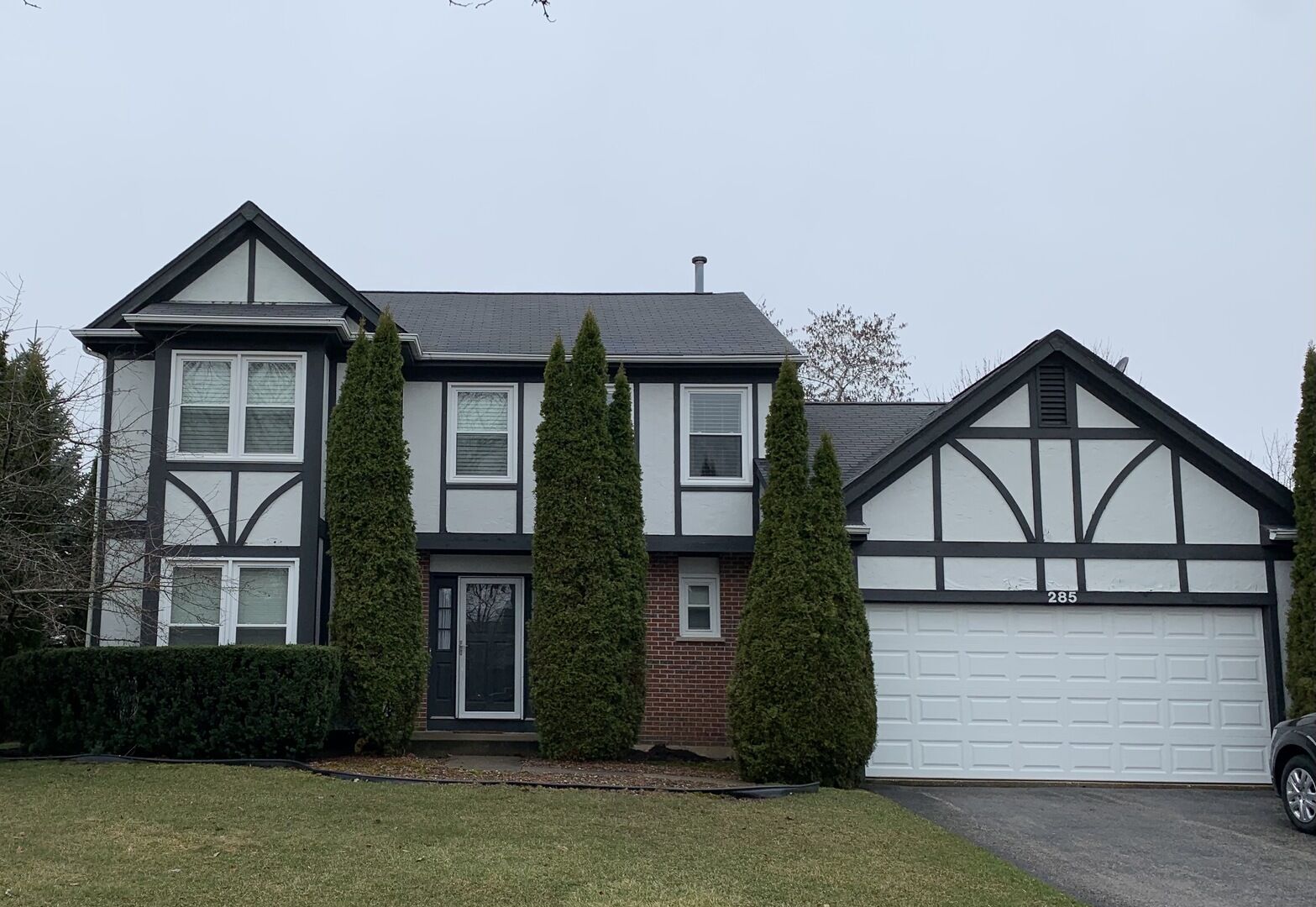 Property Photo: 285 Stanton Drive IL 60089