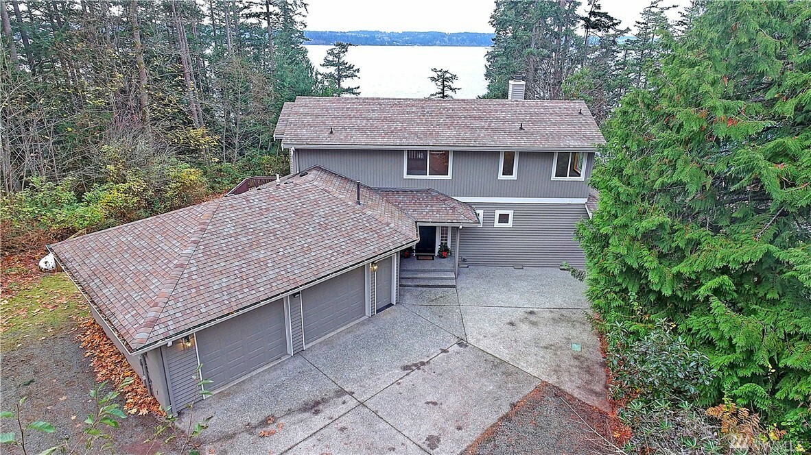 Property Photo:  1596 S West Camano Dr  WA 98282 