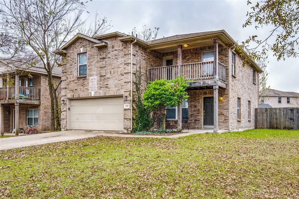 Property Photo:  909 N Denton Street  TX 75141 