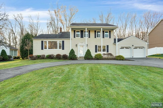 Property Photo:  17 Nantes Road  NJ 07054 