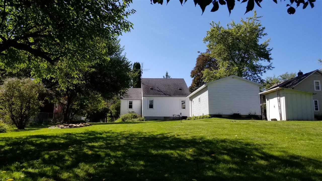 Property Photo:  1414 Frederick St  WI 53548 