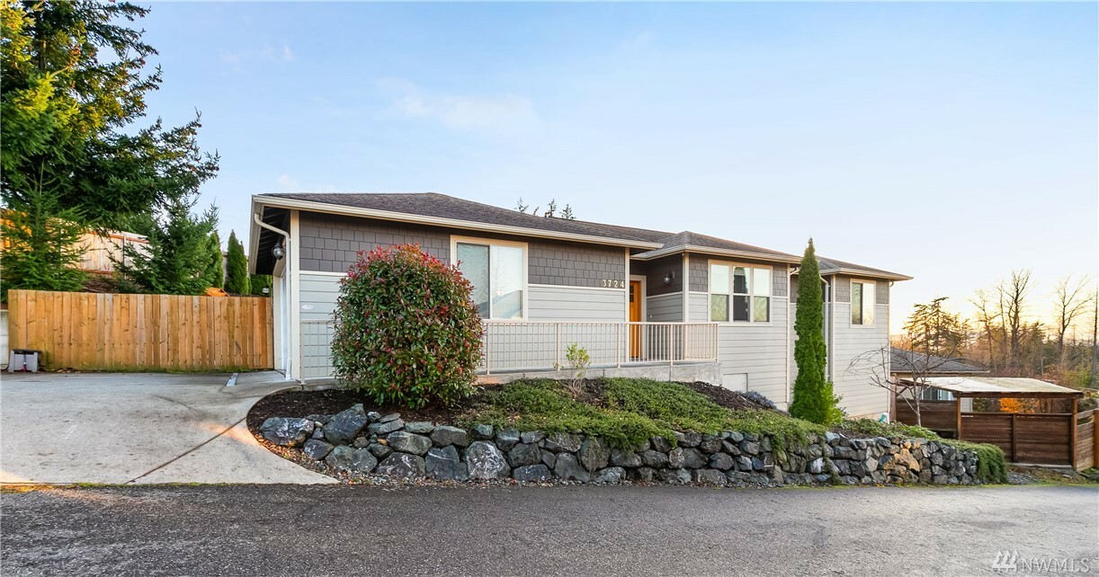 Property Photo:  3724 Bristol St  WA 98226 