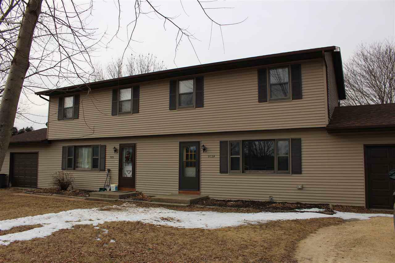 Property Photo:  913A/B-915A/B Division St  WI 53948 