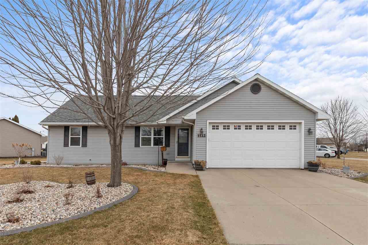 Property Photo:  1122 Sandpoint Ridge  WI 54956-5670 