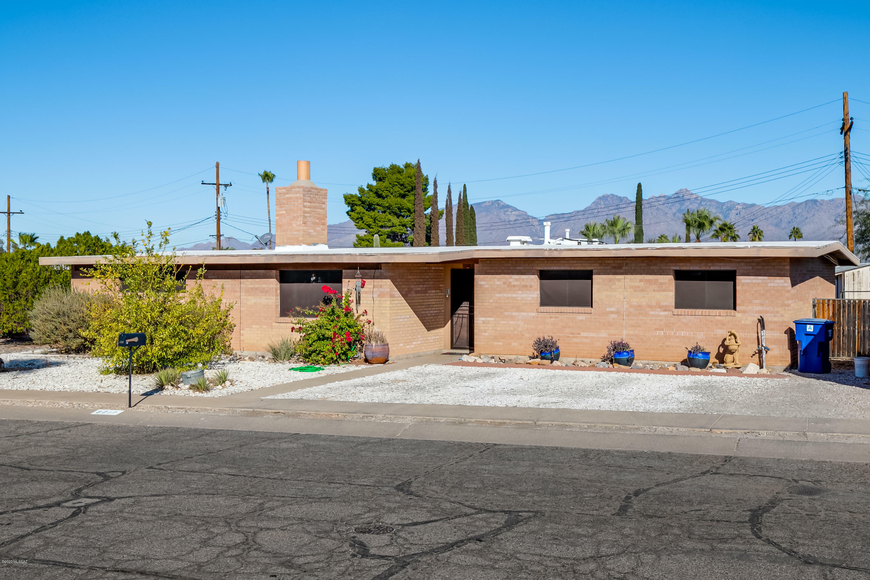 Property Photo:  9017 E Kirkpatrick Circle  AZ 85710 