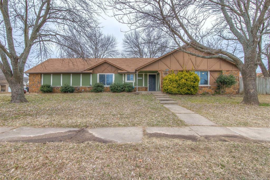 Property Photo:  14107 E 36th Street  OK 74134 