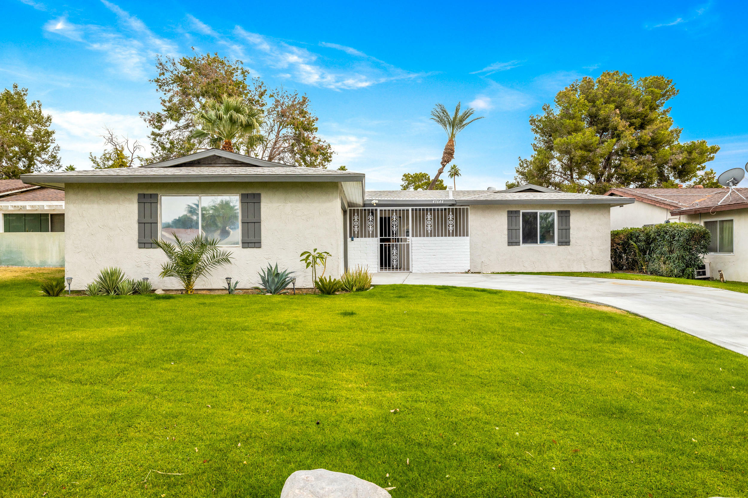 Property Photo:  43644 Virginia Avenue  CA 92211 