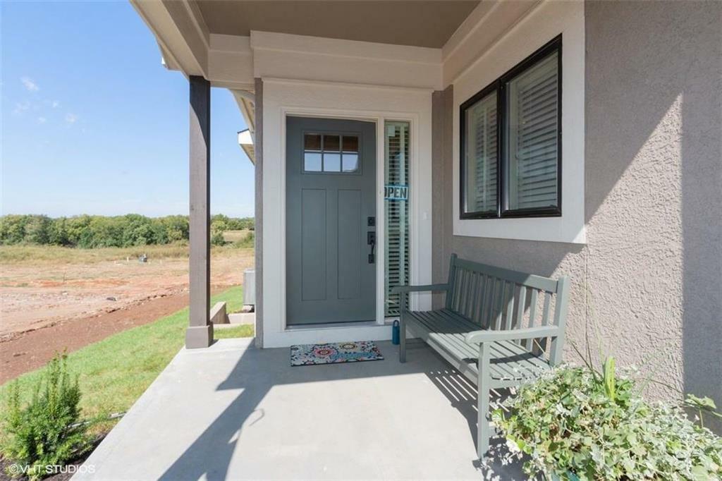 Property Photo:  11468 S Waterford Drive  KS 66061 