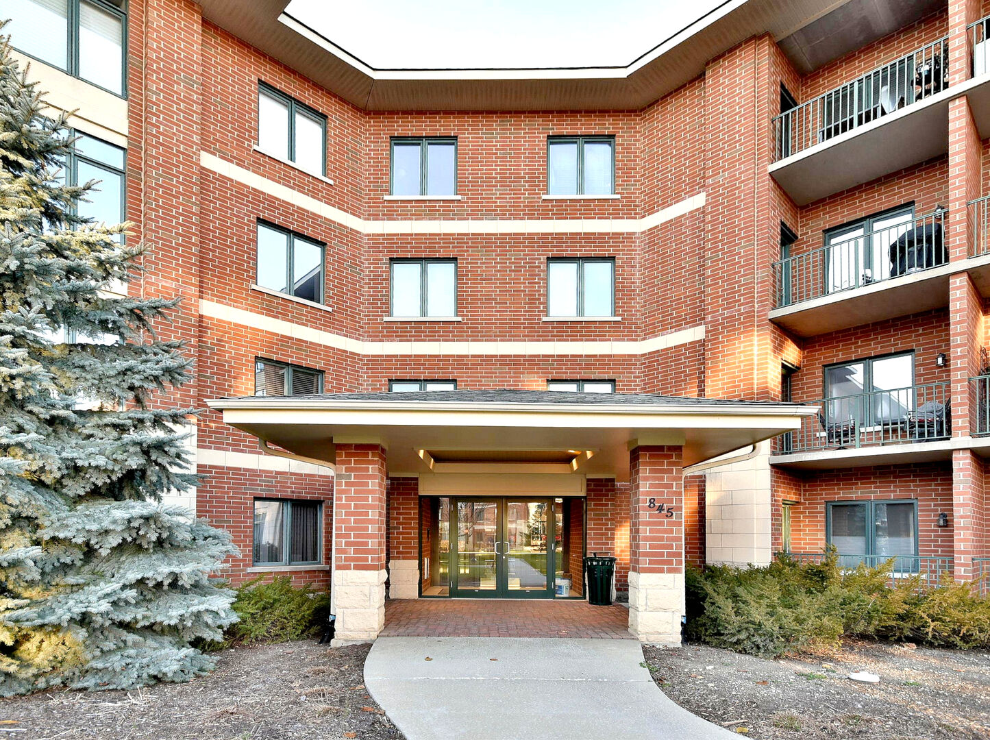 Property Photo: 845 E 22nd Street 217 IL 60148