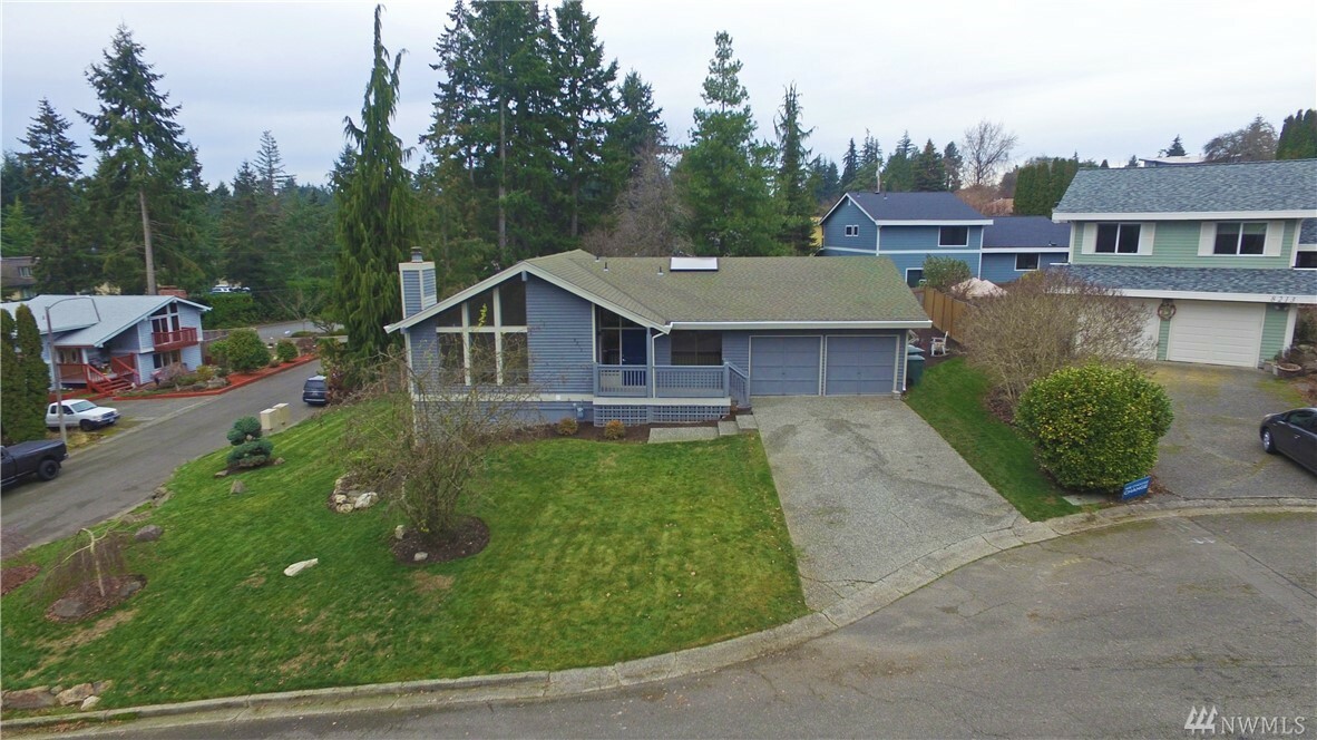 Property Photo:  8217 211th Place SW  WA 98026 