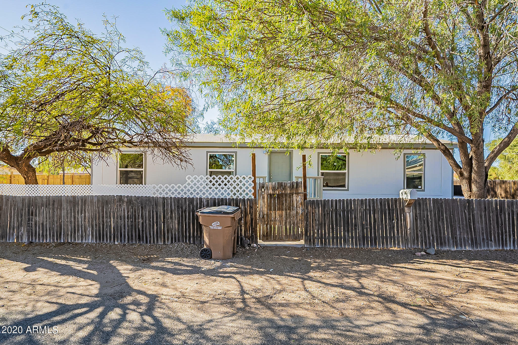 Property Photo:  238 S Emerald Drive  AZ 85120 