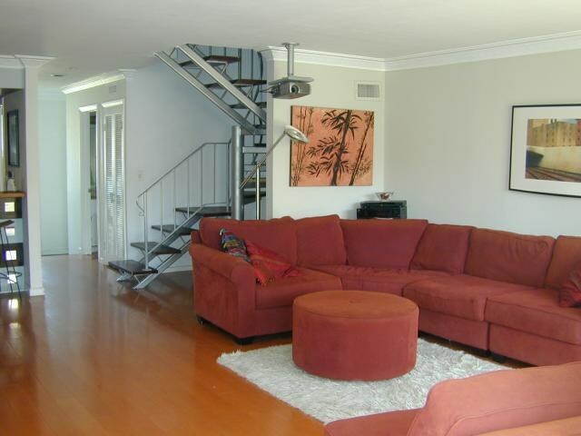 Property Photo: 1909 Alga E CA 92009
