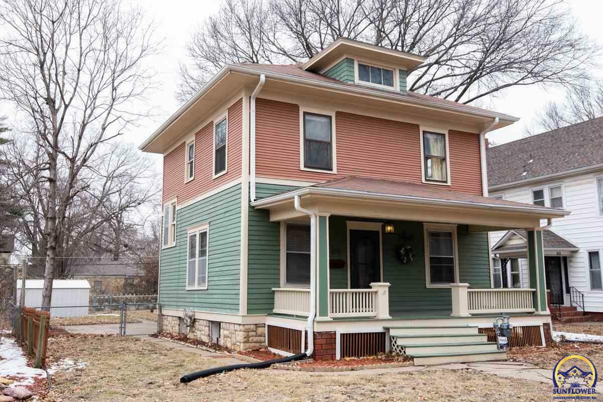 Property Photo:  319 SW Broadmoor Ave  KS 66606-1260 