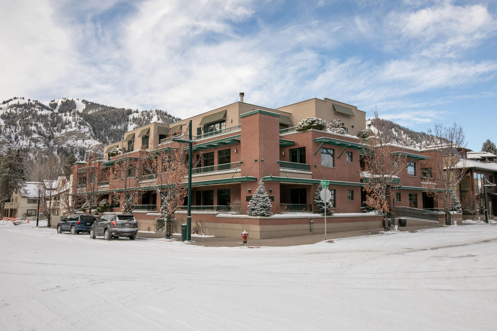 Property Photo:  111 1st Ave S 27  ID 83340 