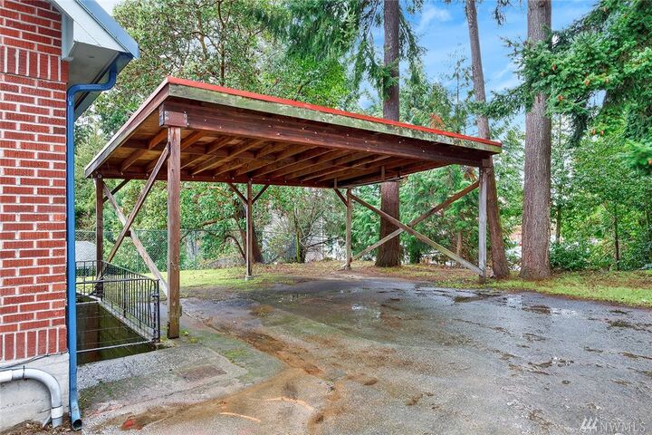 Property Photo:  2812 S 226th St  WA 98198 