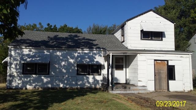 Property Photo: 603 N Pinecrest KS 67208