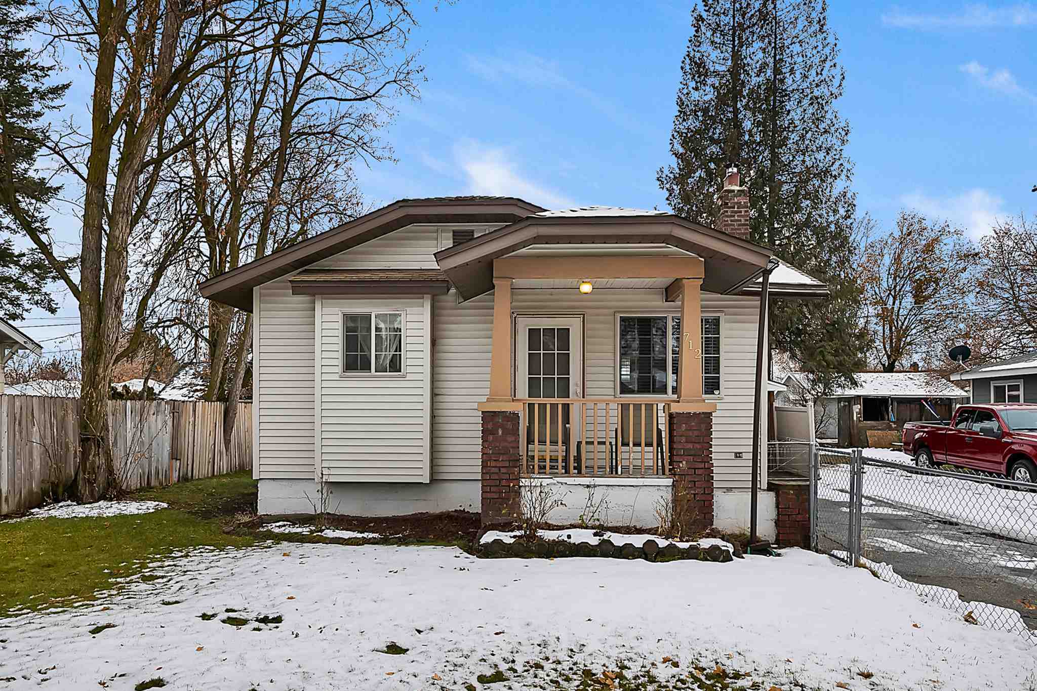 Property Photo:  712 E Rich Ave  WA 99207 