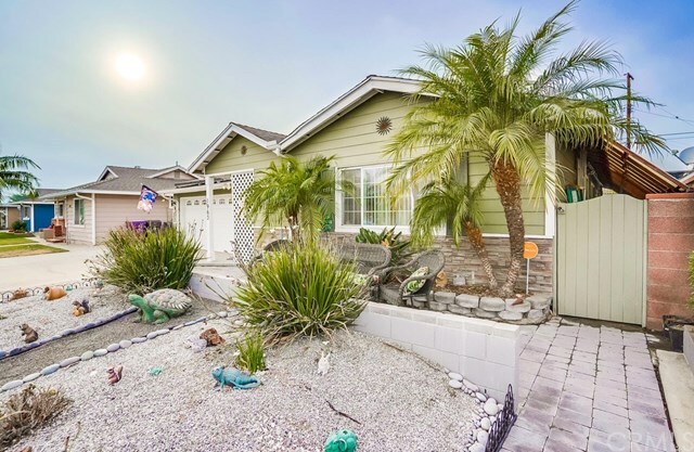 Property Photo:  1963 Stevely Avenue  CA 90815 