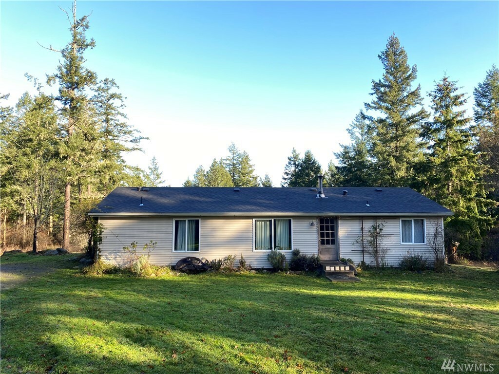 Property Photo:  691 Timber Lane  WA 98250 