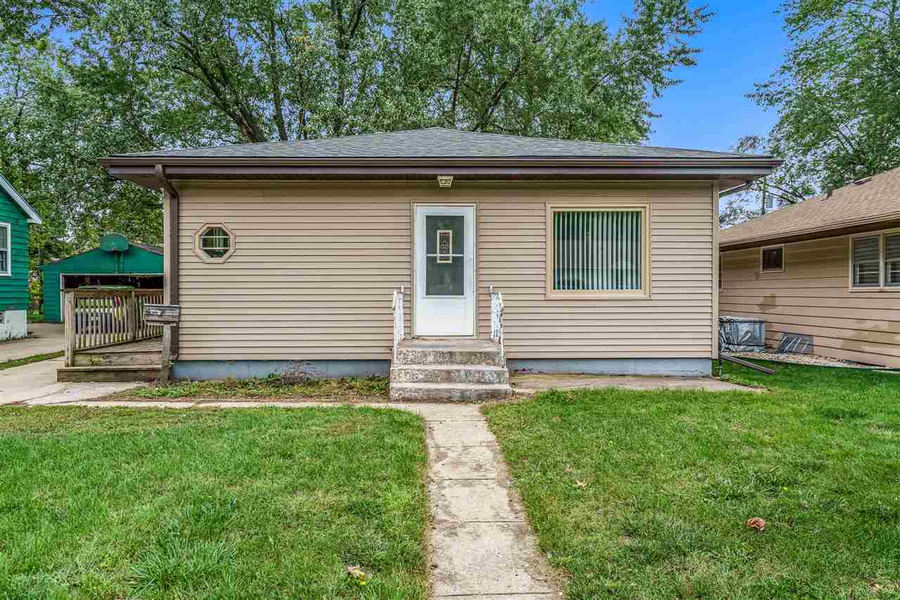 Property Photo:  1504 Barton Boulevard  IL 61103 