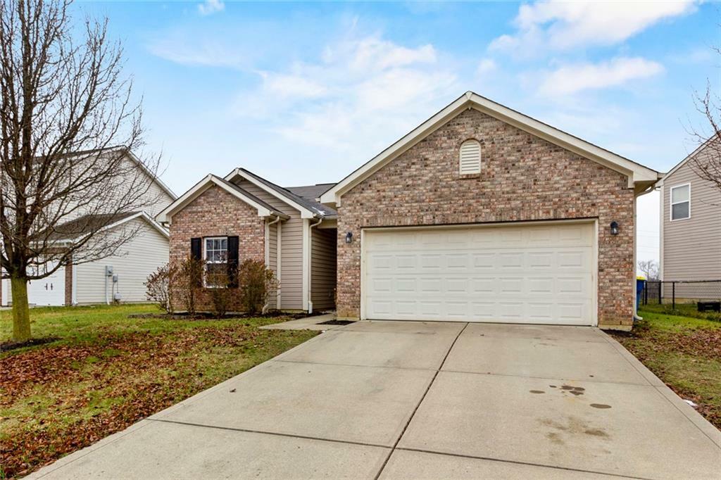 5324 Brassie Drive  Indianapolis IN 46235 photo