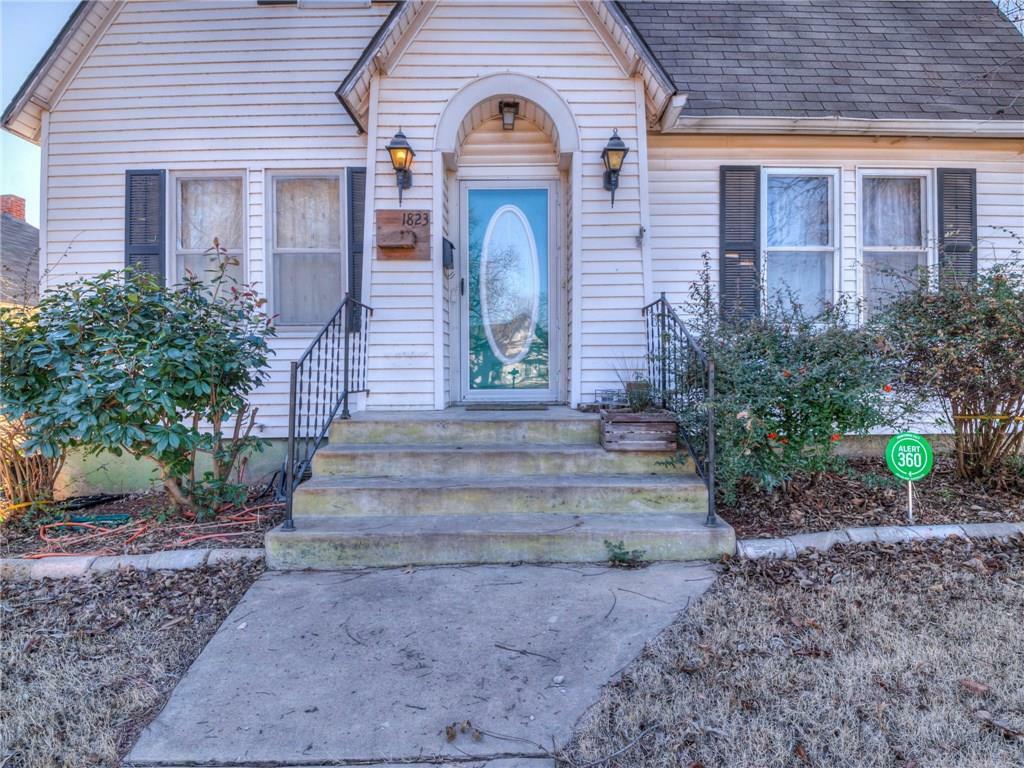 Property Photo:  1823 W Cleveland Avenue  OK 73044 