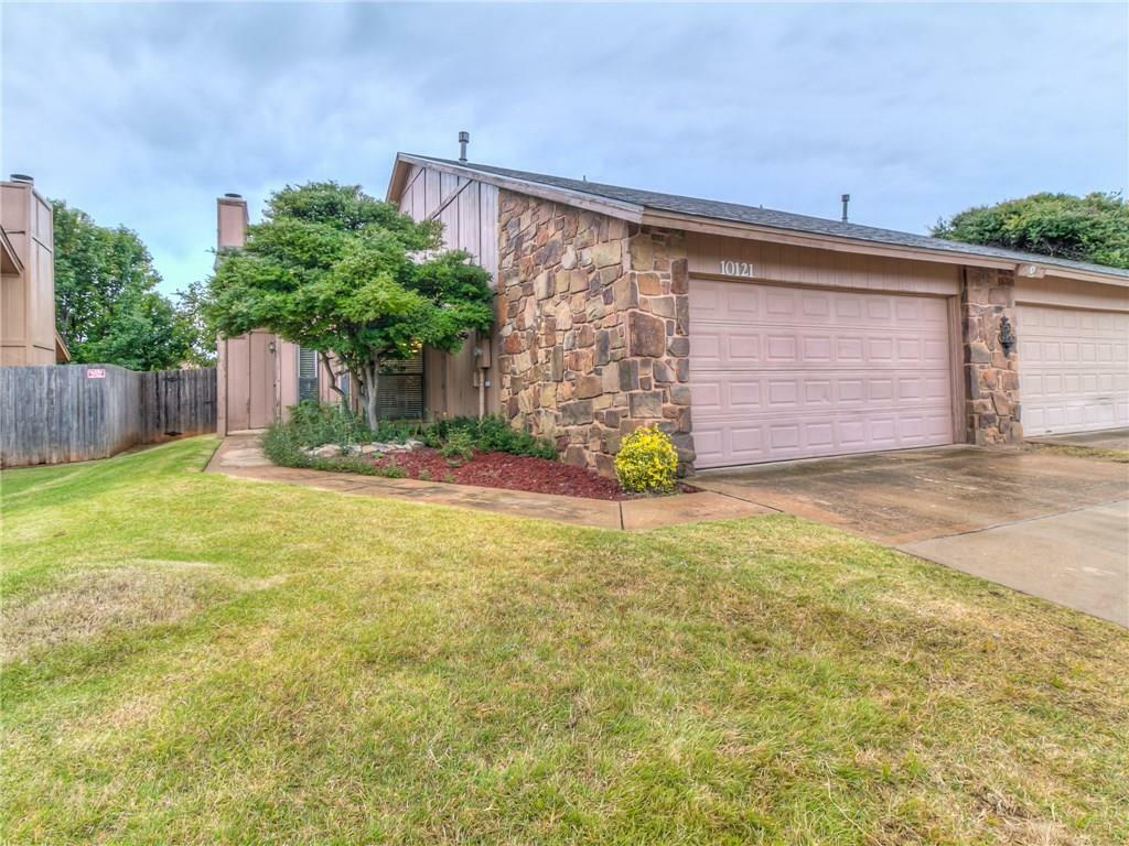 Property Photo: 10121 Shadowridge OK 73159