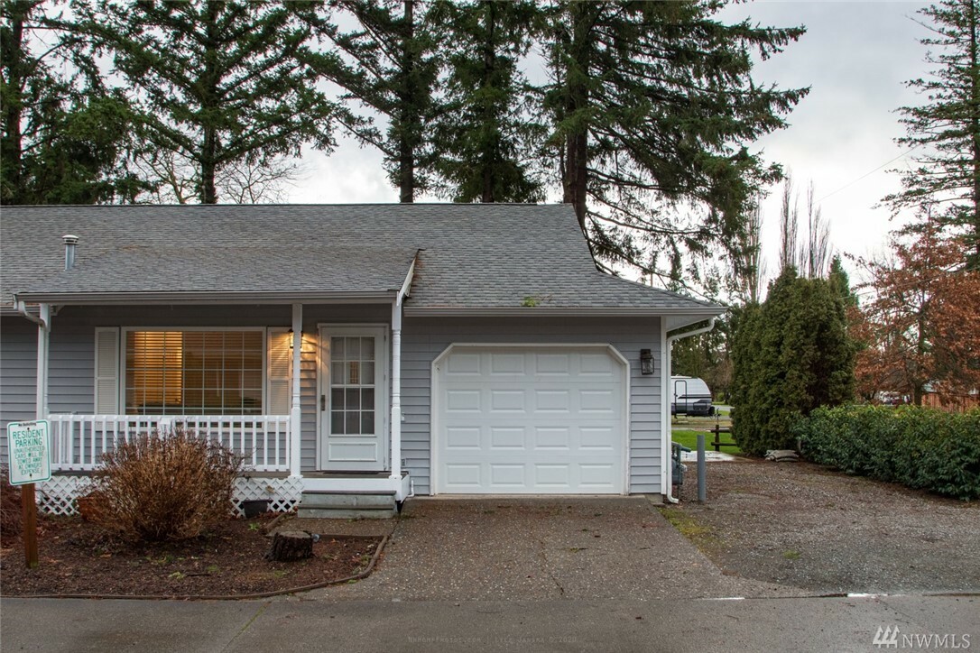 Property Photo: 312 W 2nd St 1 WA 98276