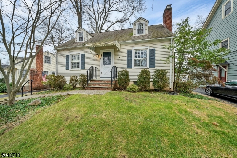 Property Photo:  28 University Ave  NJ 07928 