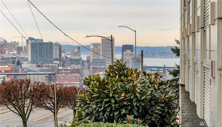 Property Photo:  3201 Pacific Ave 301  WA 98418 